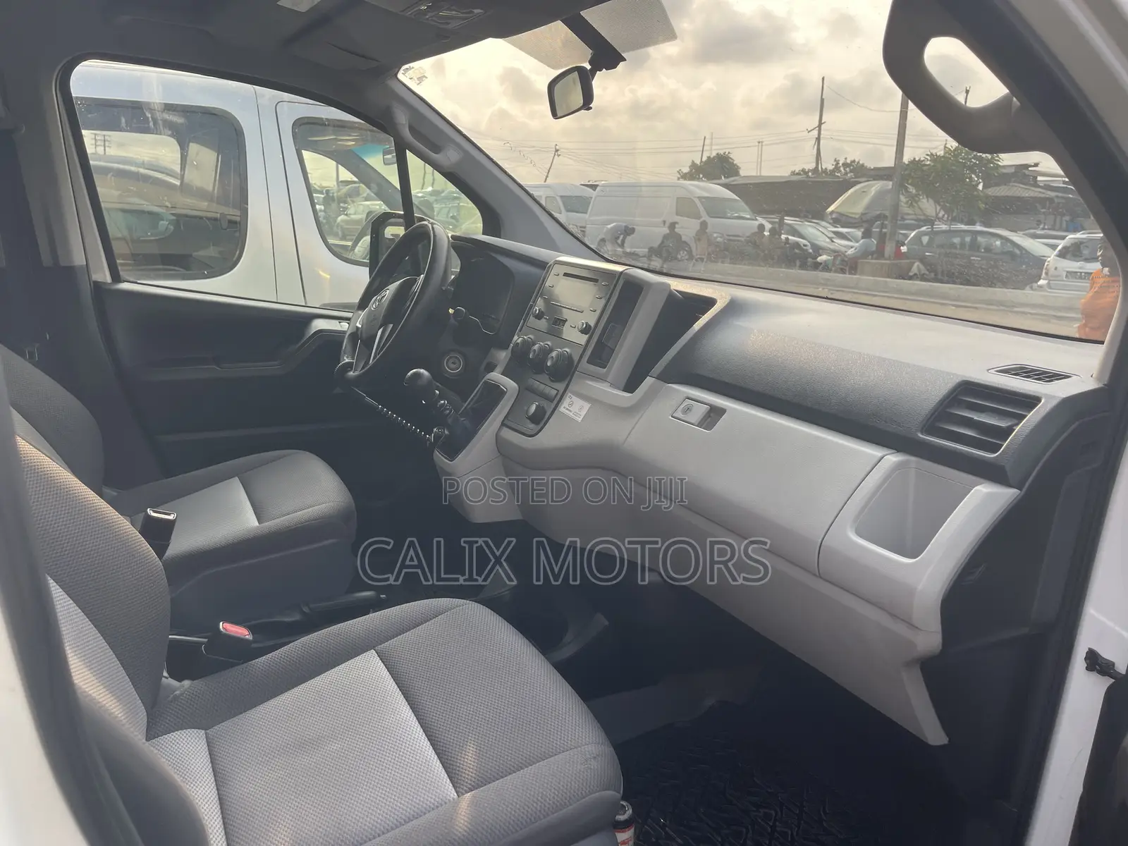 Toyota HiAce 2020 White