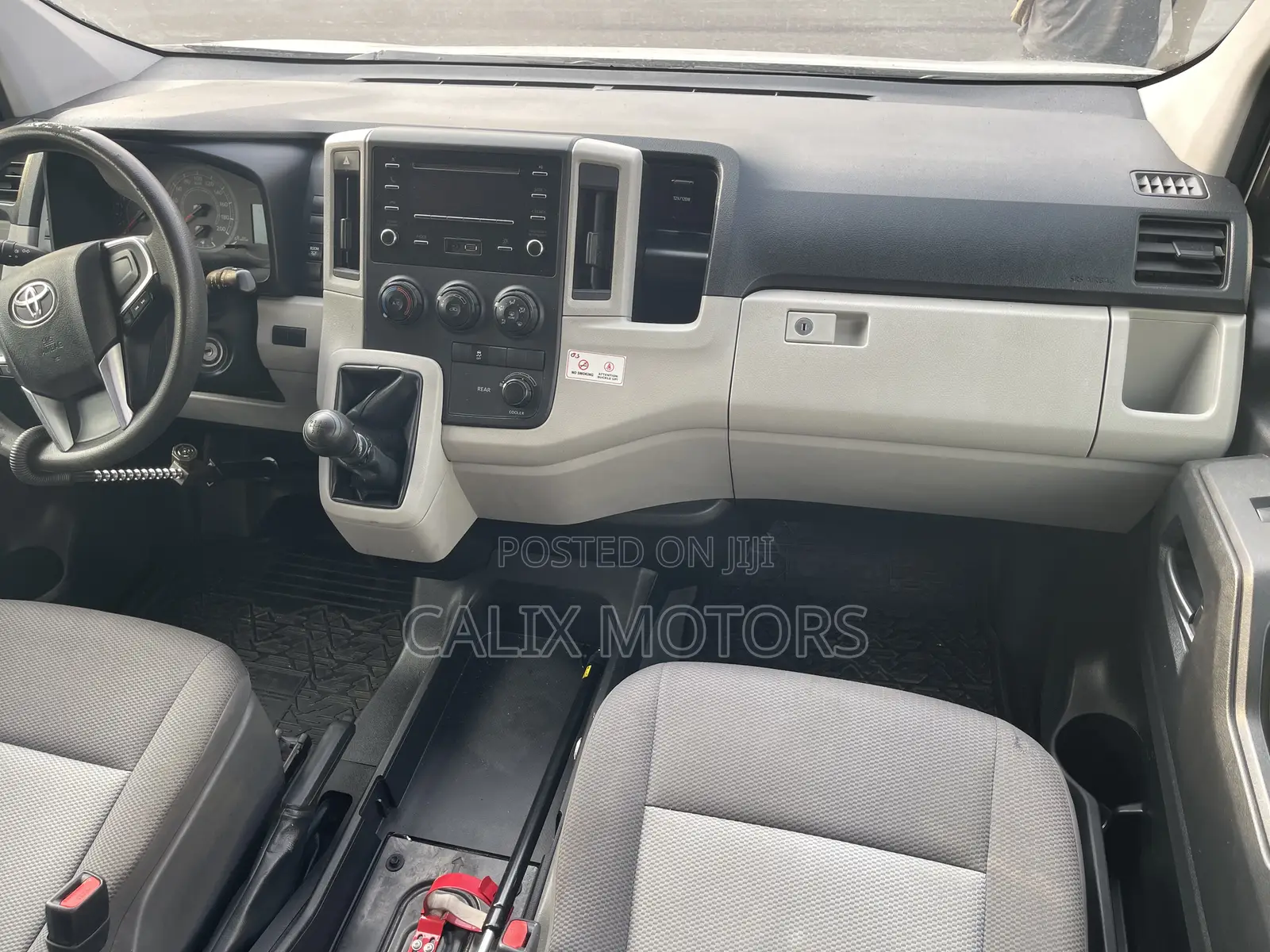 Toyota HiAce 2020 White