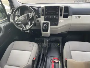 Toyota HiAce 2020 White