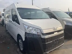 Toyota HiAce 2020 White