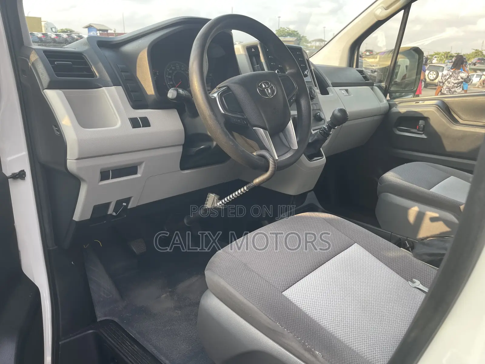Toyota HiAce 2020 White