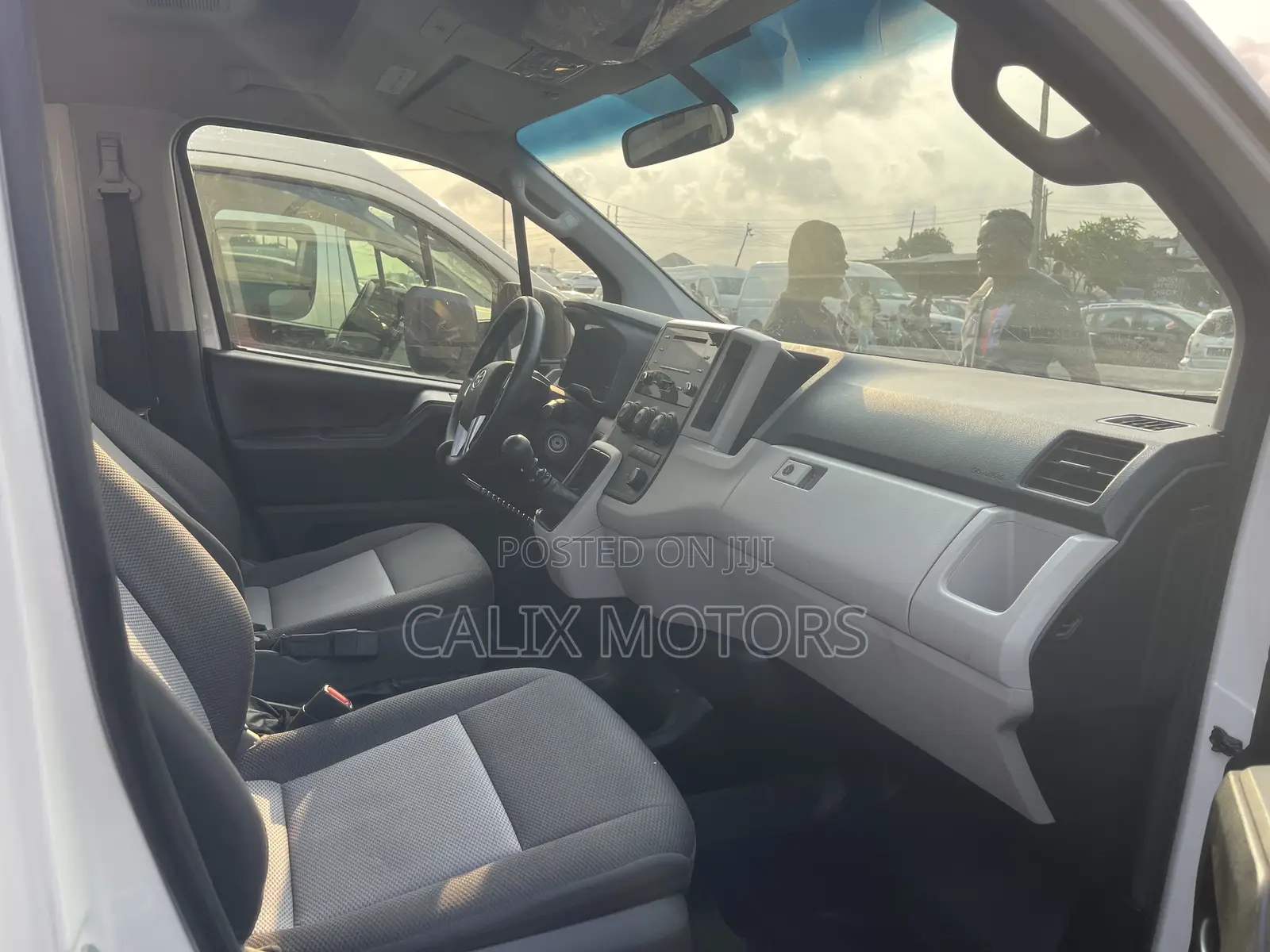 Toyota HiAce 2020 White
