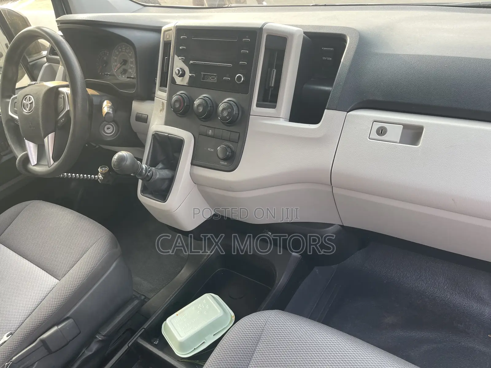 Toyota HiAce 2020 White