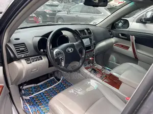 Toyota Highlander 2012 Gray