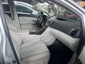 Toyota Venza V6 2012 Silver
