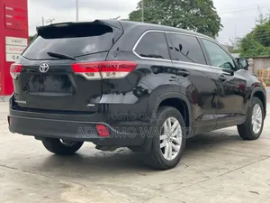Toyota Highlander 2016 Black