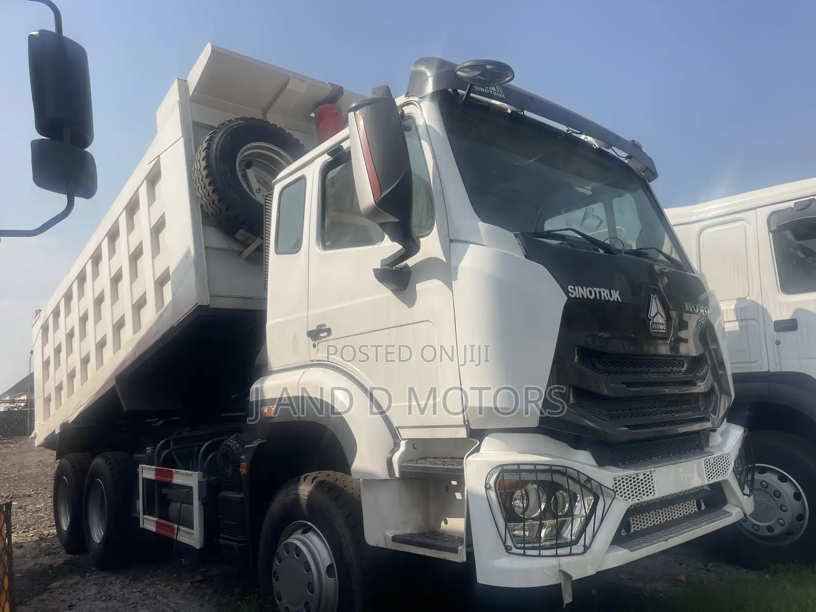 Very Clean and Sharp Sinotruck Howo Tipper