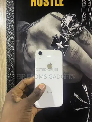 Apple iPhone XR 128 GB White