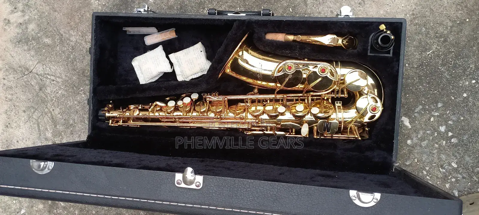 Antigua Uk Used Alto Professional Saxophone