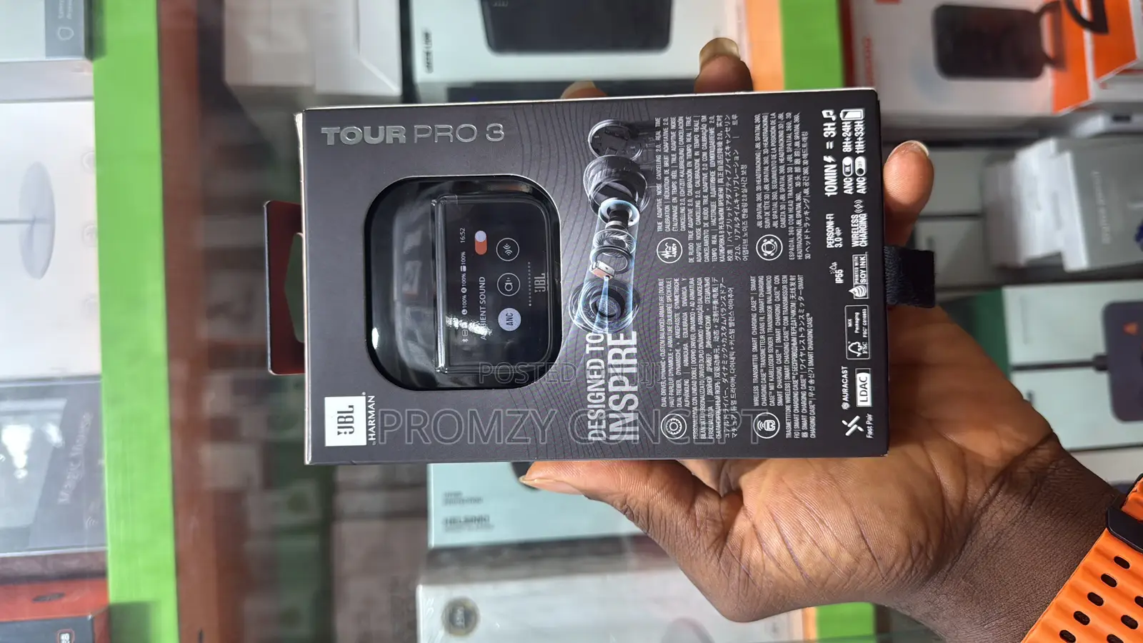 JBL Tour Pro 3