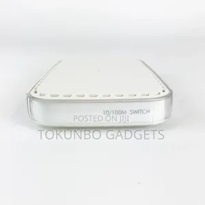 Netgear Fs608 V3 8 Port 10/100 MBPS Switch