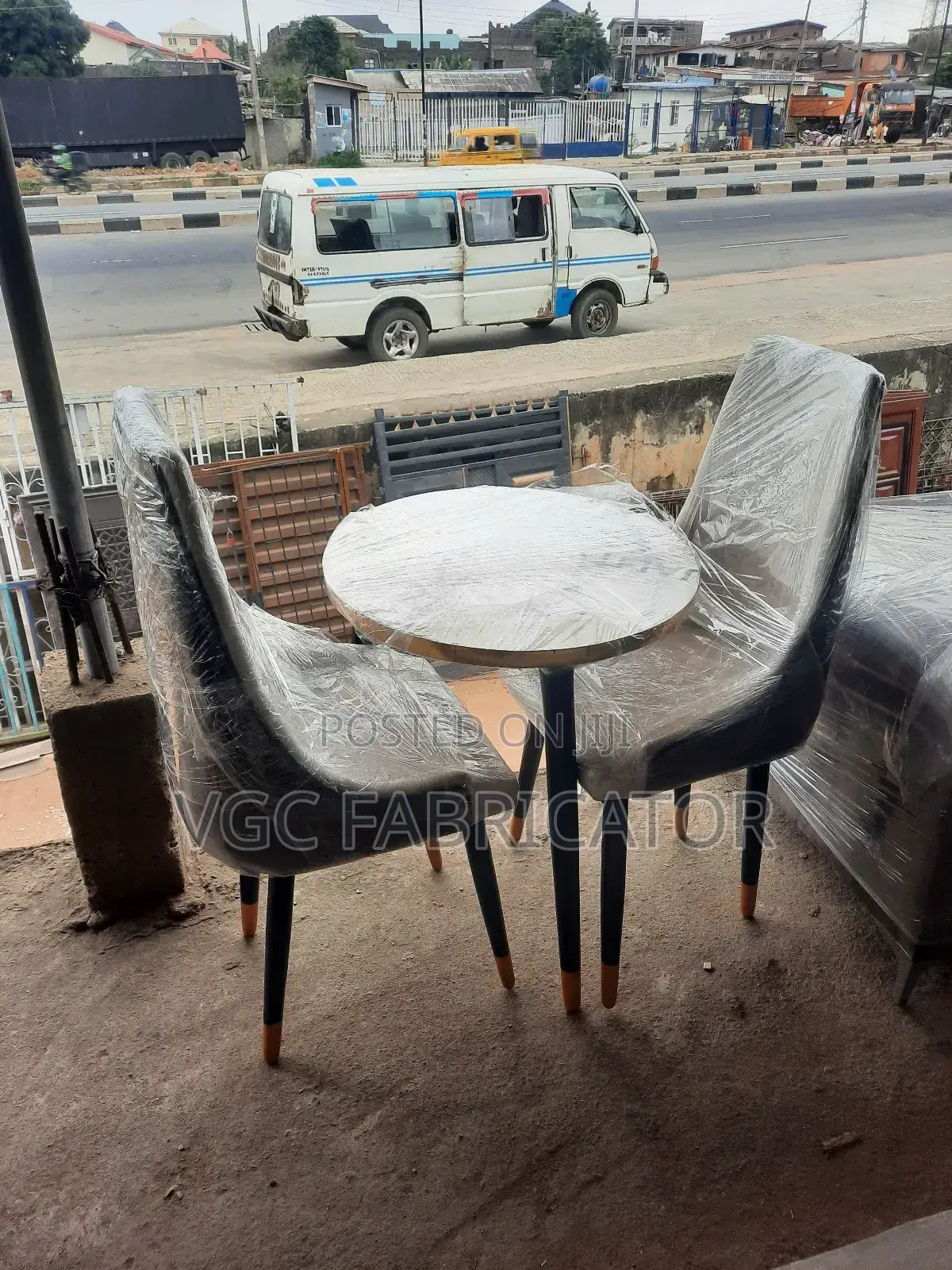 Dining Table With 2 Chairs