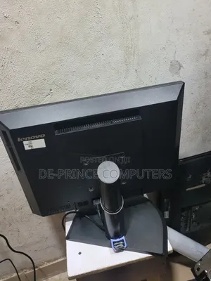 Desktop Computer Lenovo ThinkCentre M710 8GB Intel Core I3 HDD 500GB