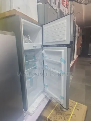 Aeon Refrigerator. Model Art93g.