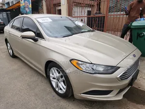 Ford Fusion SE FWD 2018 Gold