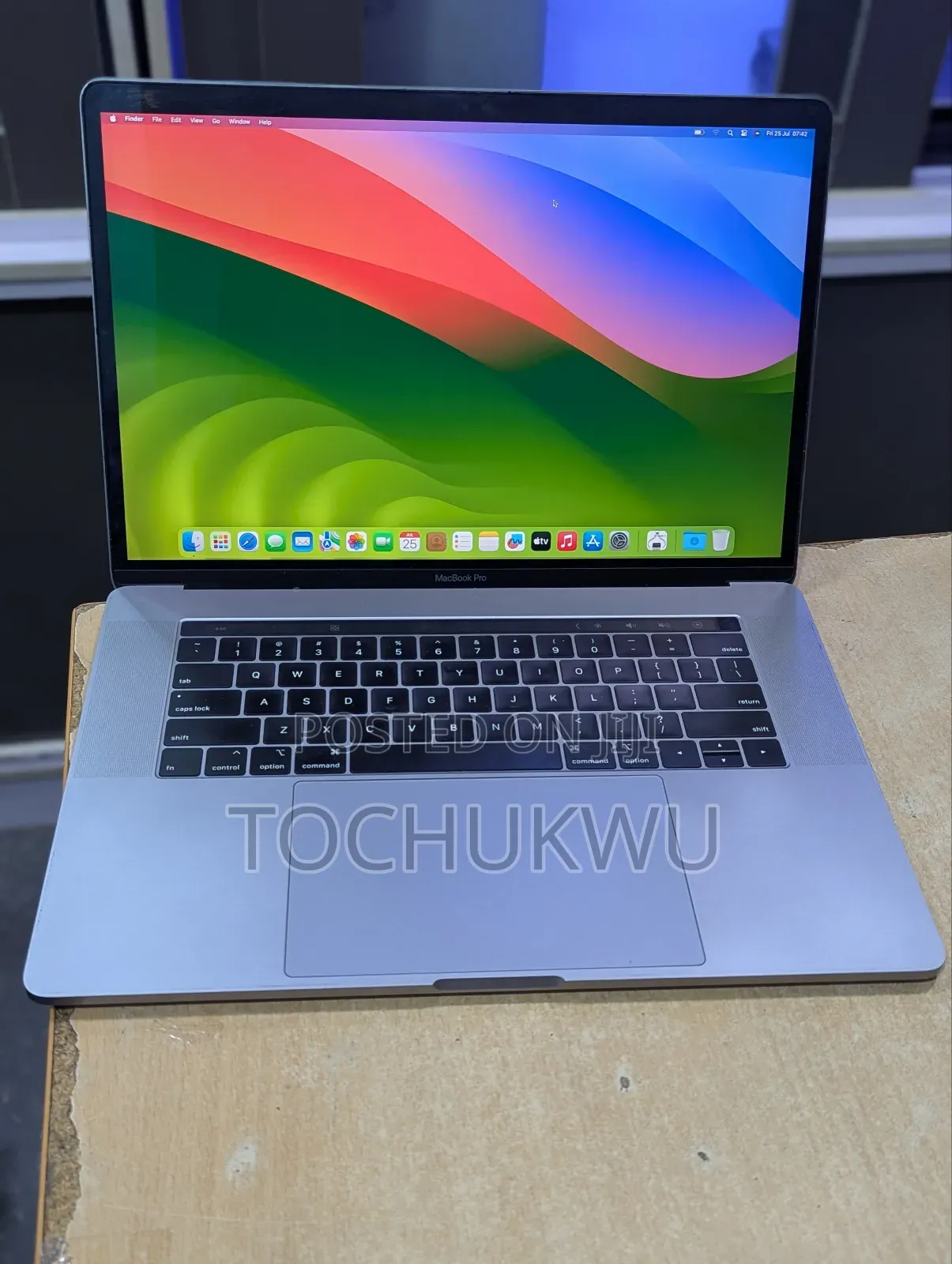 Laptop Apple MacBook Pro 2018 16GB Intel Core I7 SSD 512GB