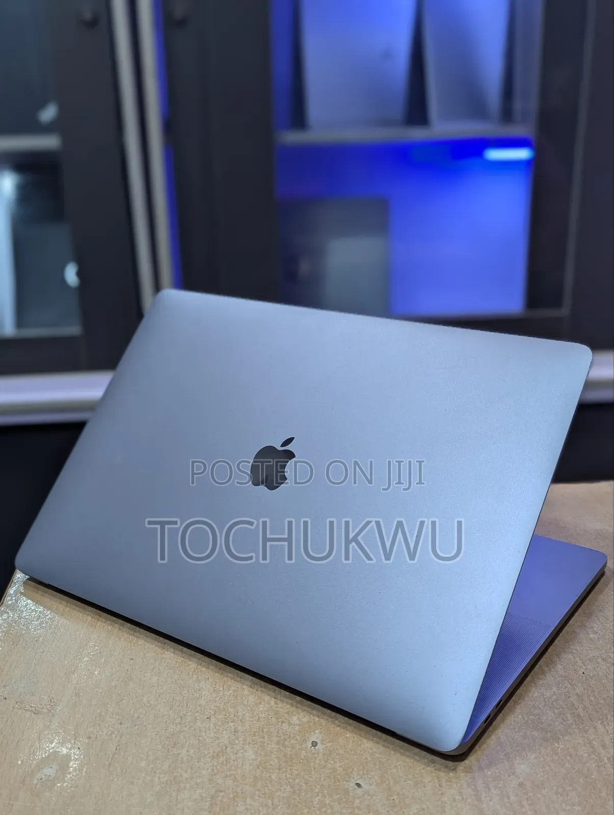 Laptop Apple MacBook Pro 2018 16GB Intel Core I7 SSD 512GB