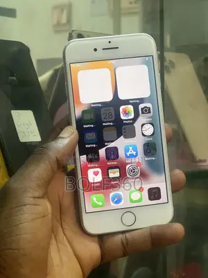 Apple iPhone 7 32 GB Silver