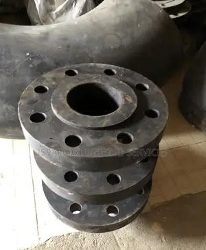 Weld Neck Flange 6 by 150 Mm