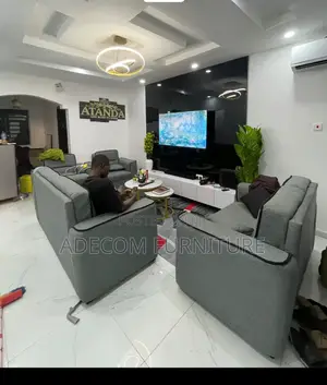 Tv Console and Set of Chairs Payment on Delivery