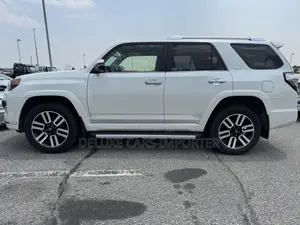 Toyota 4-Runner Limited 4WD 2023 White