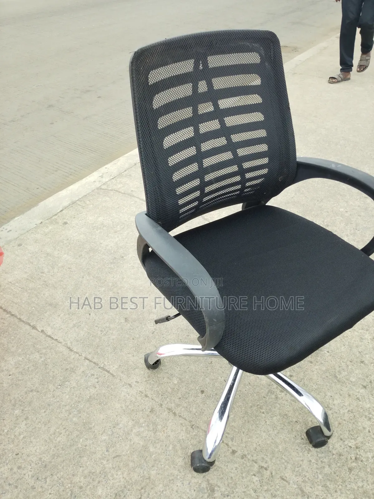 Victory Rolling Office Chair