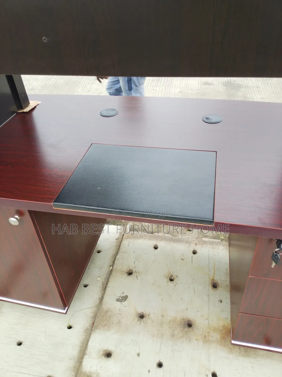 Executive Office Table (Red Rose)