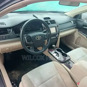 Toyota Camry LE 4dr Sedan (2.5L 4cyl 6A) 2013 Gray