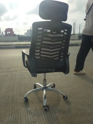 Executive Office Chair (Headrest)