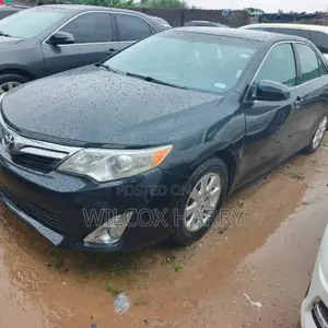 Toyota Camry SE 4dr Sedan (2.5L 4cyl 6A) 2013 Black