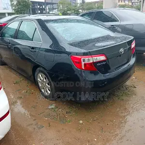 Toyota Camry SE 4dr Sedan (2.5L 4cyl 6A) 2013 Black