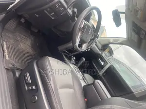 Toyota 4-Runner SR5 4x4 2018 White