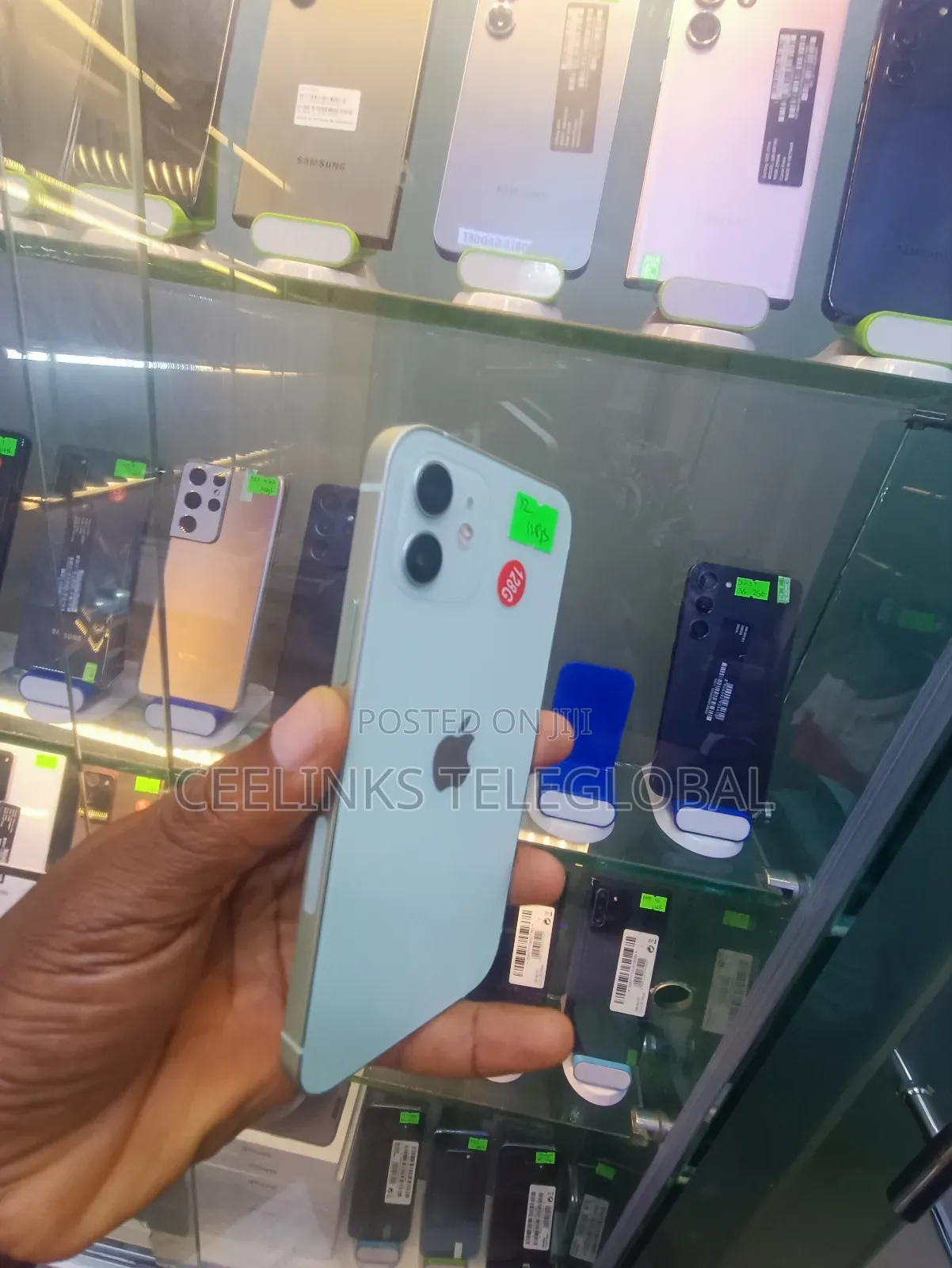 Apple iPhone 12 64 GB Silver