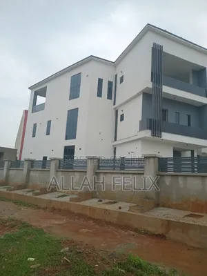 5bdrm Duplex in Wuye for sale