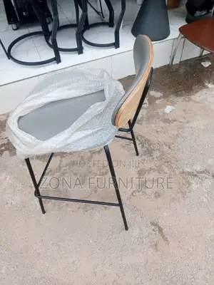 High Quality Foreign Design High Bar Stool Brown