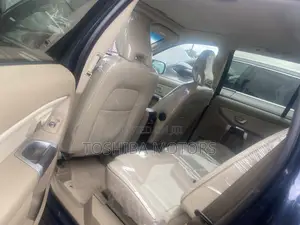 Volvo XC90 3.2 Premium Plus AWD (3.2L 6cyl 6A) 2013 Blue