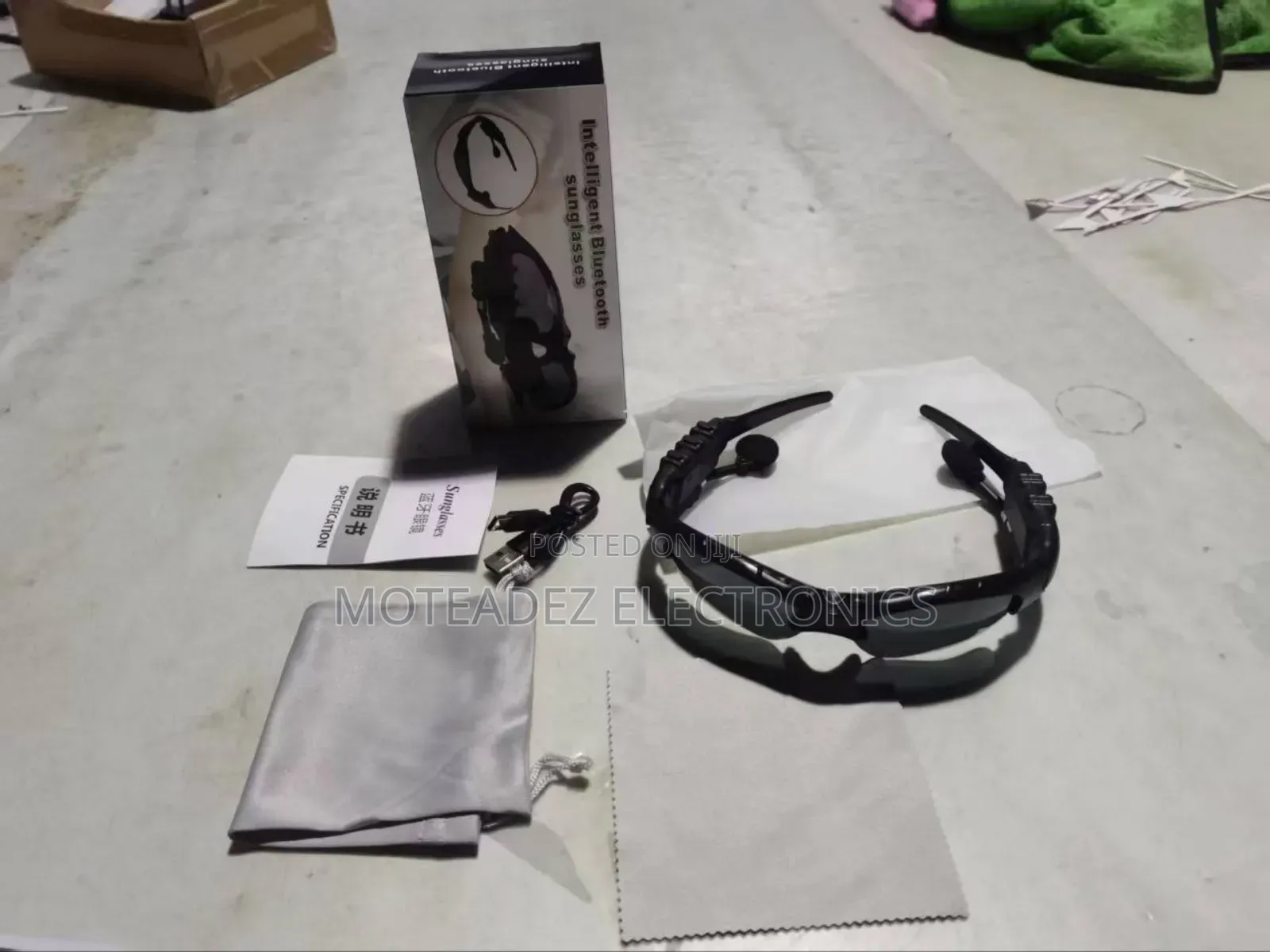 Bluetooth Rechargeable Sunglasses With Adjustable Earphones