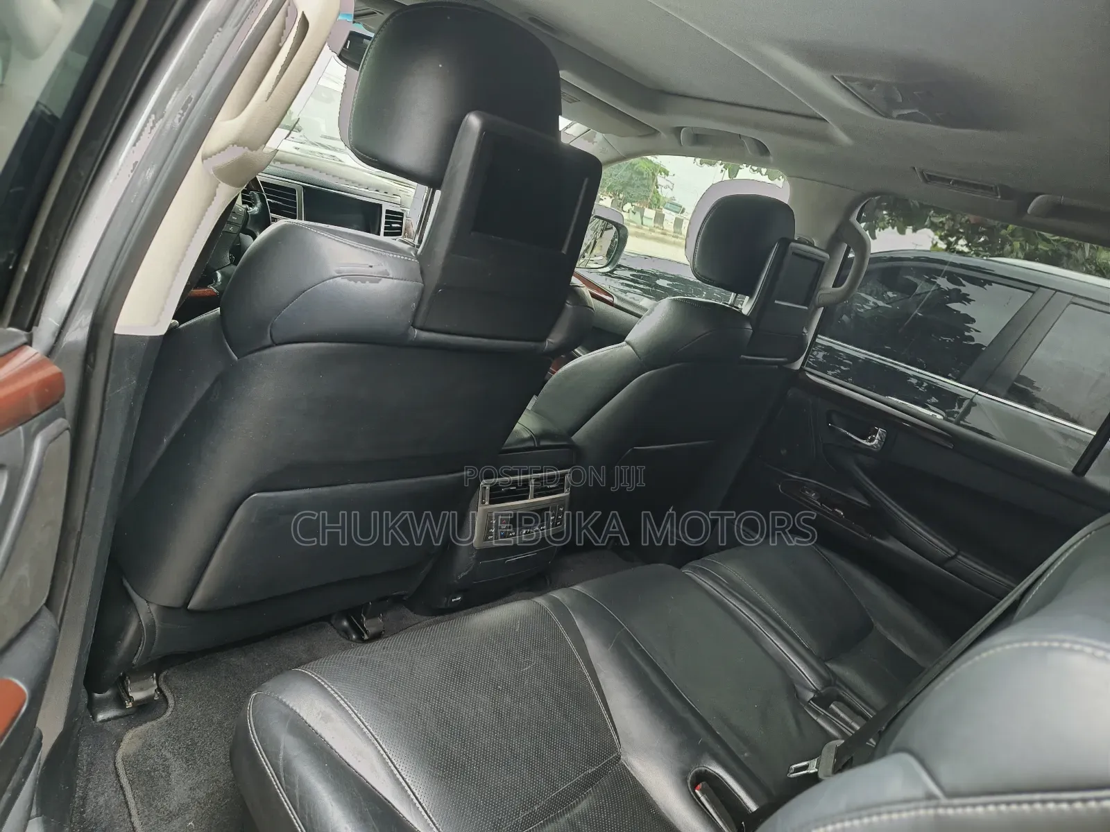 Lexus LX 570 AWD 2015 Gray