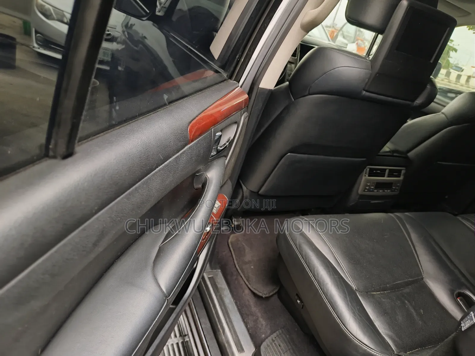 Lexus LX 570 AWD 2015 Gray