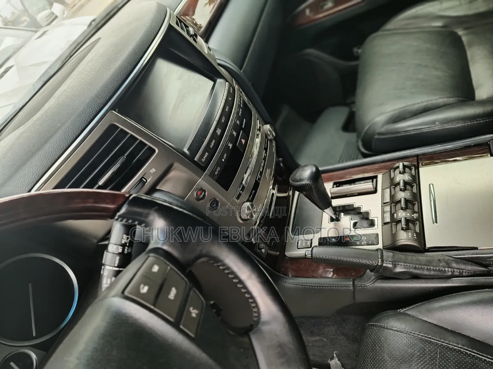 Lexus LX 570 AWD 2015 Gray