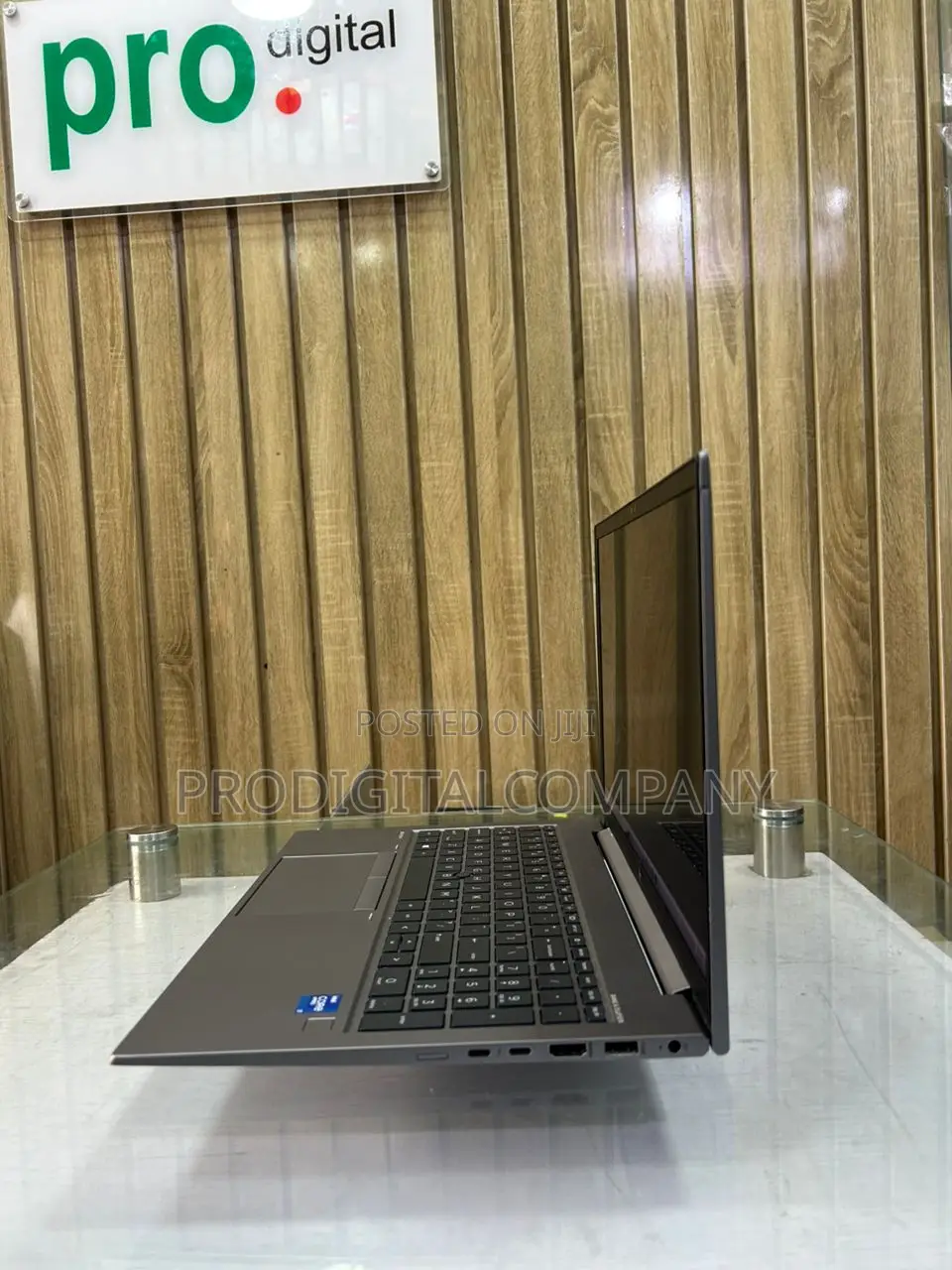 Laptop HP ZBook Firefly G8 16GB Intel Core I7 SSD 512GB