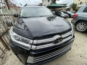 Toyota Highlander LE 4dr SUV (2.7L 4cyl 6A) 2015 Black