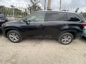 Toyota Highlander LE 4dr SUV (2.7L 4cyl 6A) 2015 Black
