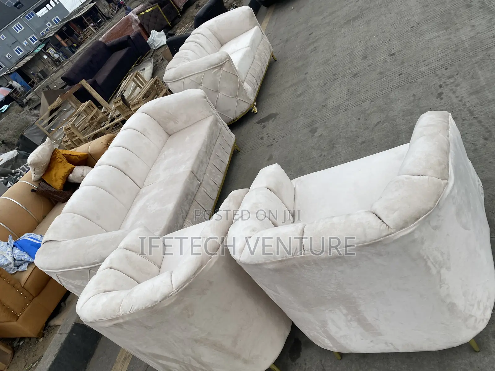Newly 7 Seater Available Set