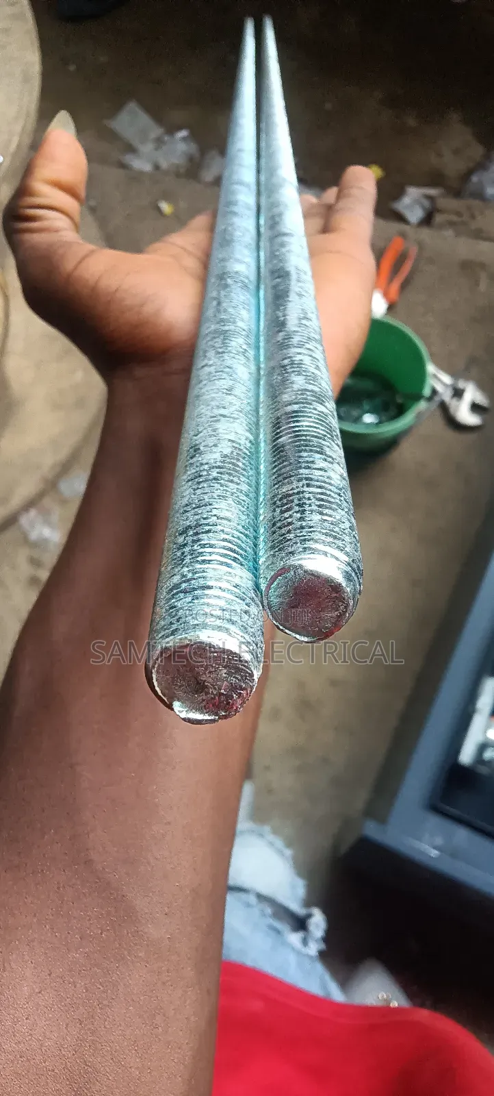 M16 Threaded Rod (24mm)