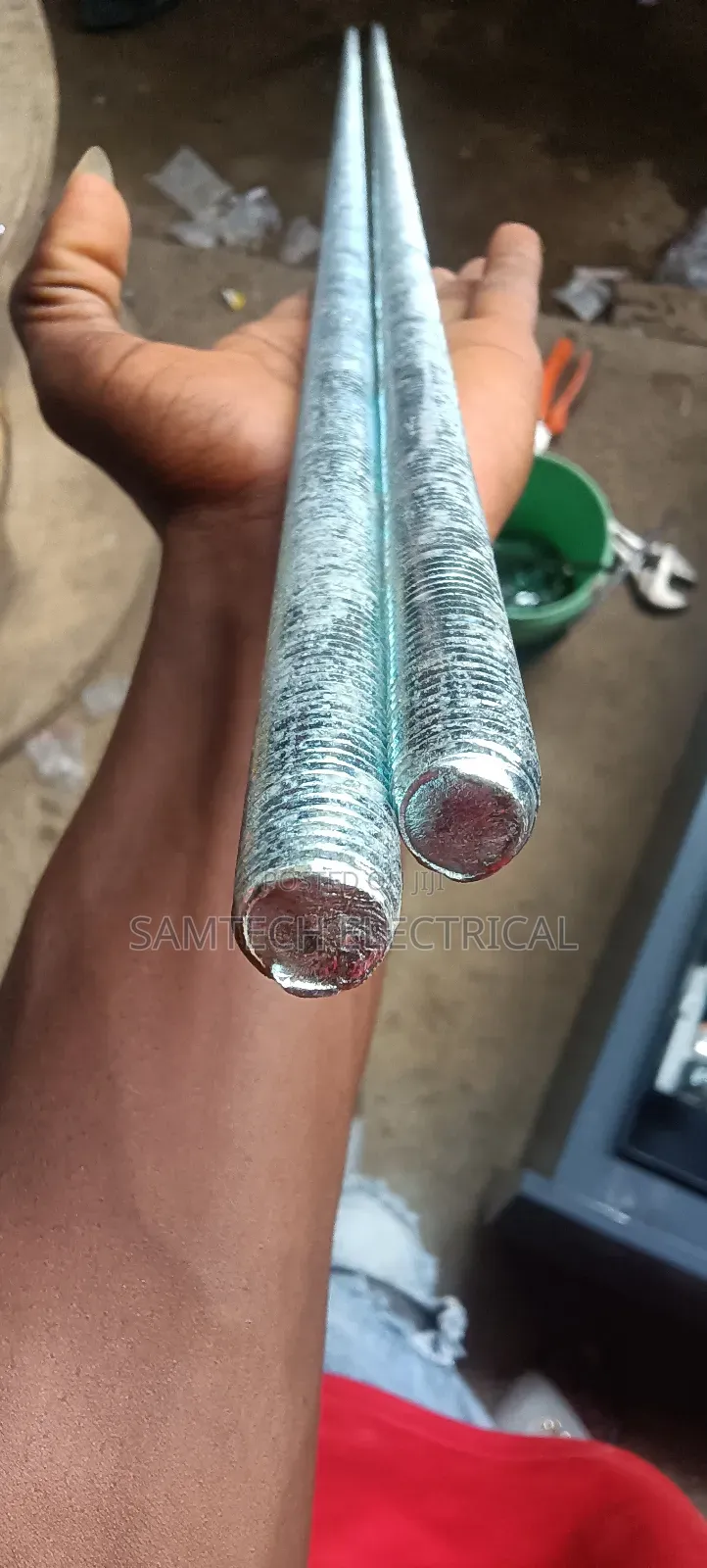 M16 Threaded Rod (24mm)