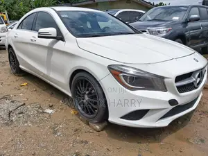 Mercedes-Benz CLA-Class CLA 180 d Sedan 2015 White