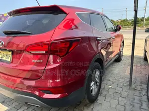 Hyundai Santa Fe SE AWD 2018 Red