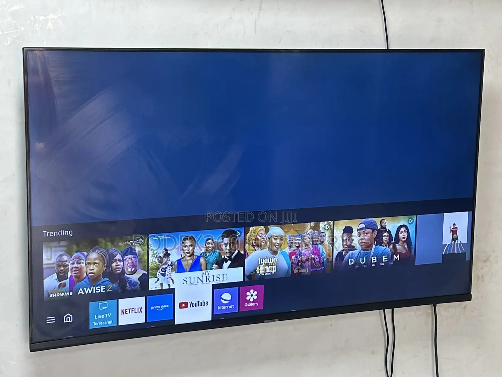 55-inch Samsung Smart Tv