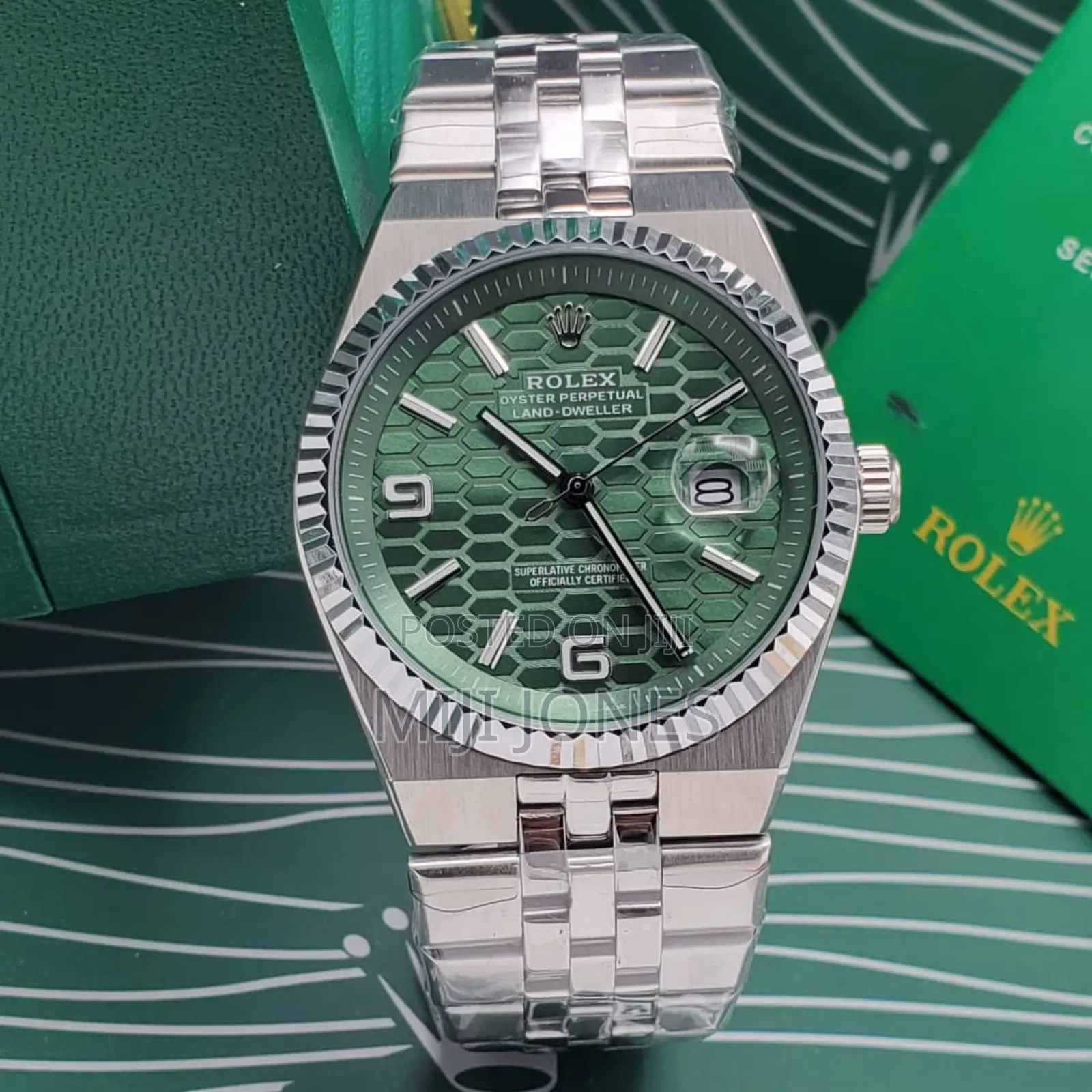 "Land Dweller Male Edition: Rolex-Style Automatic Watch"